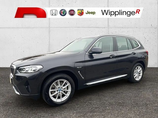 BMW X3 xDrive30e