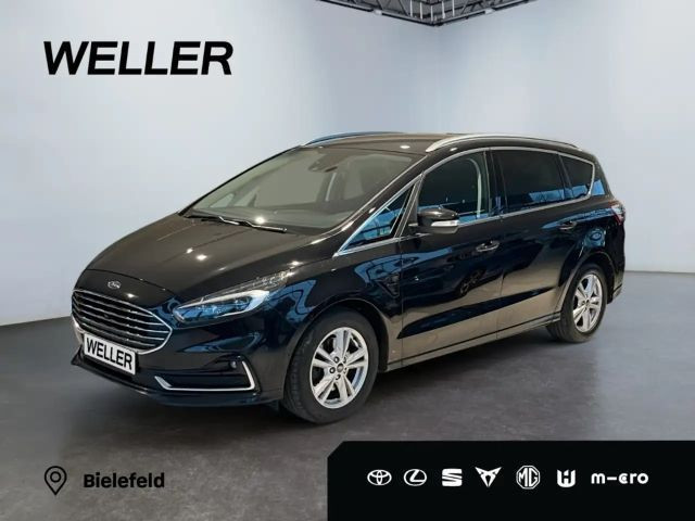 Ford S-Max Titanium