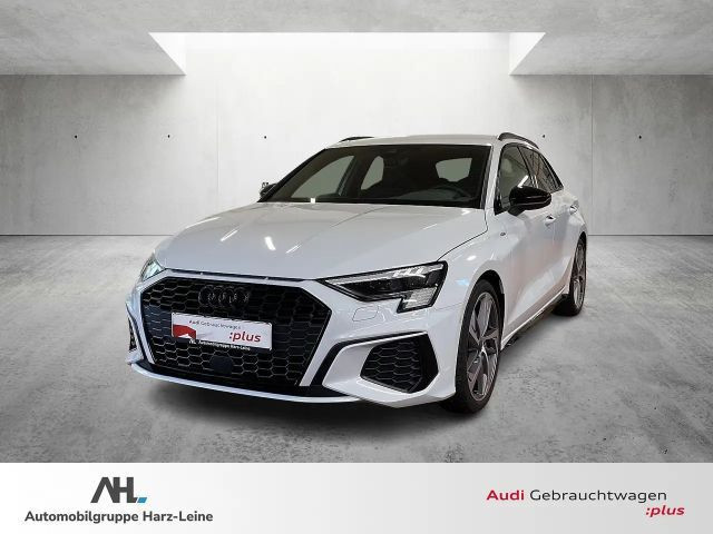 Audi A3 Sportback Sedan S-Line S-Tronic 35 TFSI