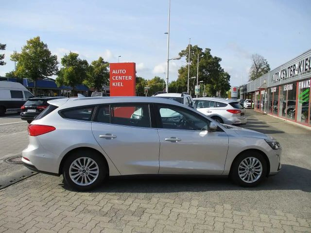 Ford Focus EcoBoost Wagon Titanium