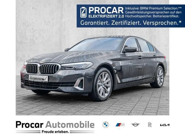 BMW 5 Serie 530 iperformance Luxury Line xDrive Sedan 530e