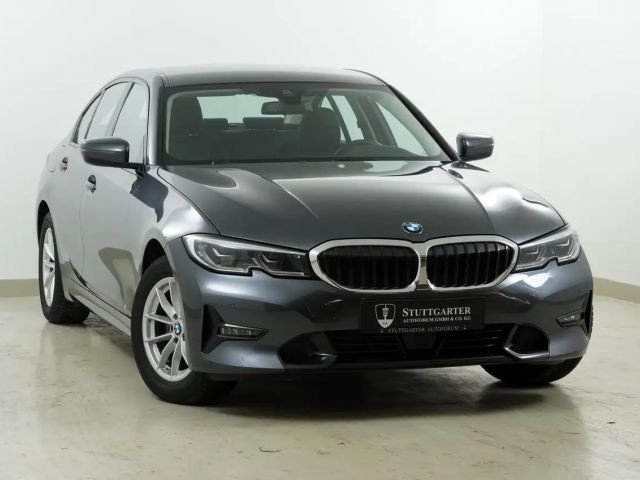 BMW 3 Serie 320 Sport Line Sedan 320i