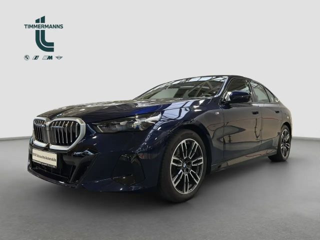 BMW 5 Serie 520 M-Sport Sedan 520d