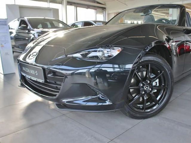 Mazda MX-5 SkyActiv