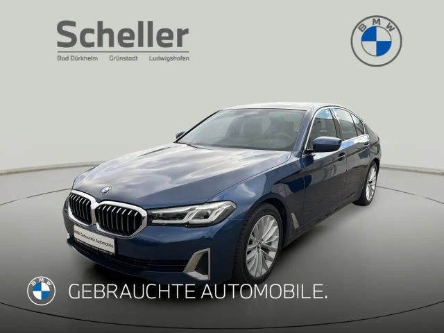 BMW 5 Serie 540 Luxury Line xDrive Sedan 540d