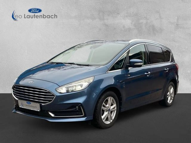 Ford S-Max Titanium