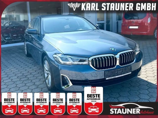 BMW 5 Serie 530 Luxury Line xDrive Sedan 530e