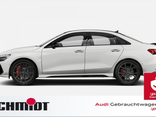 Audi RS3 Sedan Quattro S-Tronic