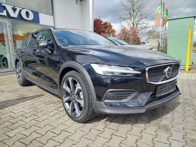 Volvo V60 AWD Plus