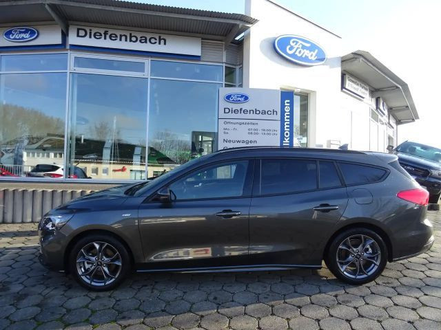 Ford Focus EcoBoost Wagon ST Line