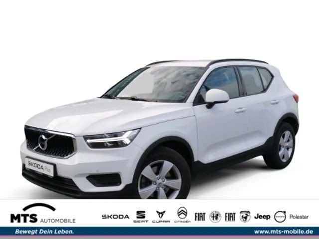 Volvo XC40 Momentum Core