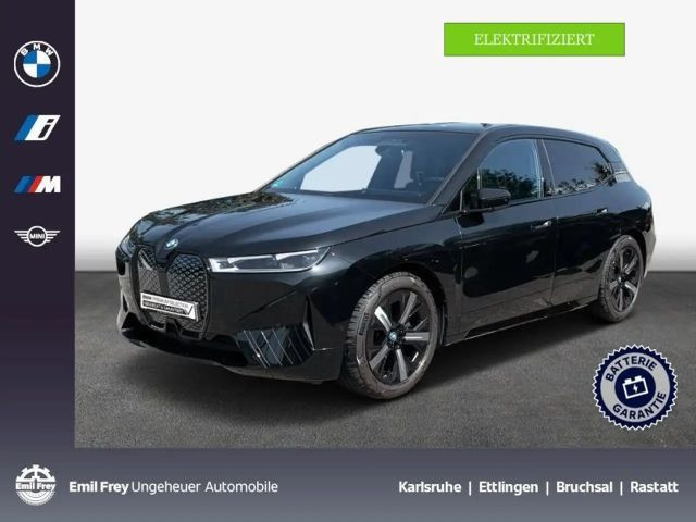 BMW iX xDrive40