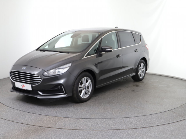 Ford S-Max Titanium