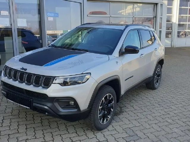 Jeep Compass Hybrid 4x4 Trailhawk