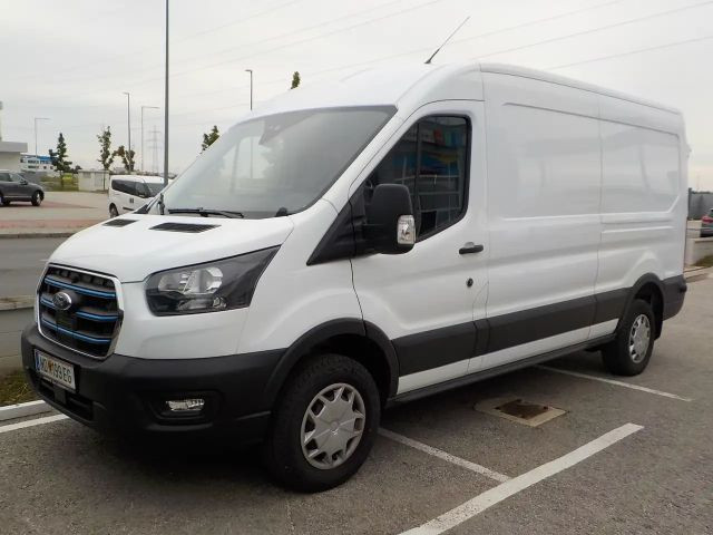 Ford E-Transit Elektro L2H2 350 Basis