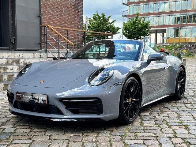 Porsche 992 Cabrio Carrera