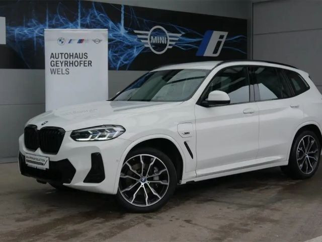 BMW X3 xDrive30e