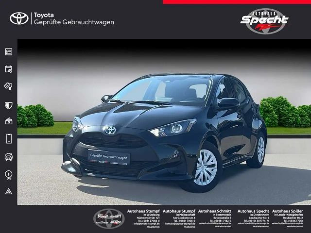 Toyota Yaris Business Hybride VVT-i