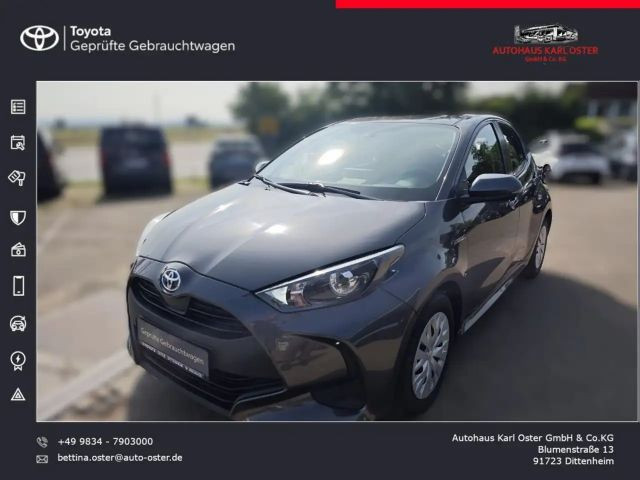 Toyota Yaris Business Hybride VVT-i