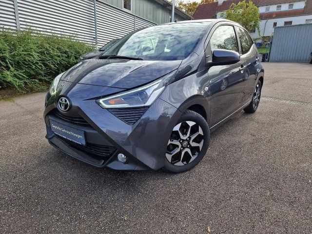 Toyota Aygo Team D X-play 5-deurs Play