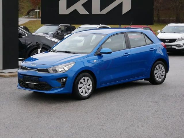 Kia Rio Titan