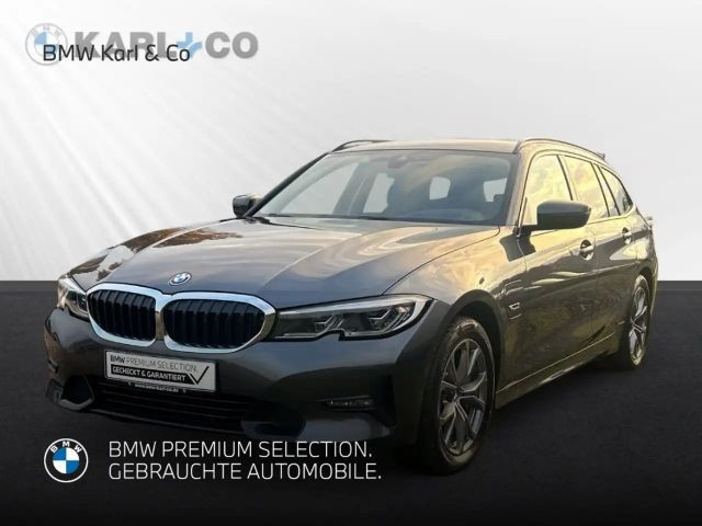 BMW 3 Serie 330 Touring 330e