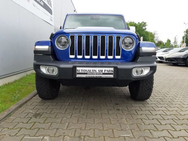 Jeep Wrangler Sahara