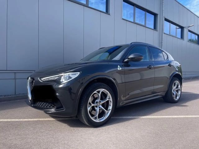 Alfa Romeo Stelvio Quadrifoglio Q4