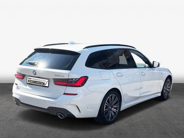 BMW 3 Serie 320 M-Sport Touring 320e