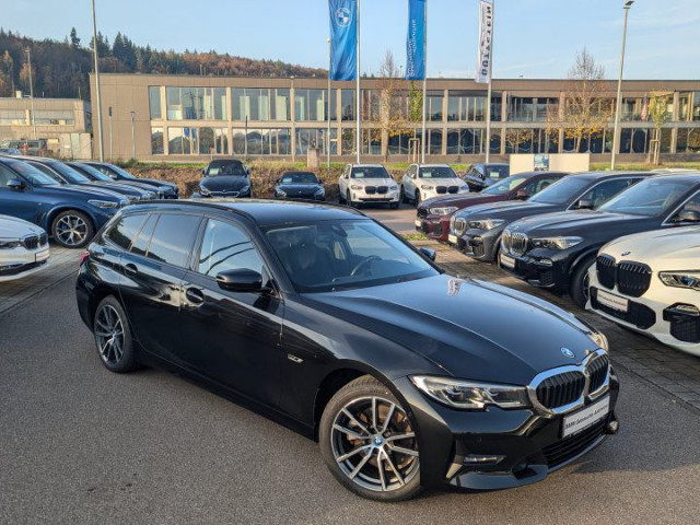 BMW 3 Serie 320 xDrive Sport Line Touring 320e