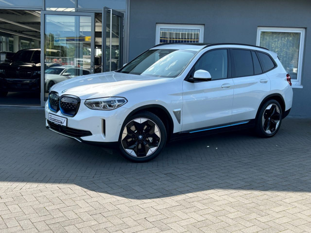 BMW iX3 iX3