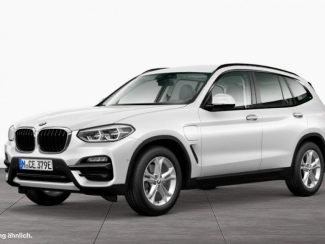 BMW X3 Sedan xDrive30e