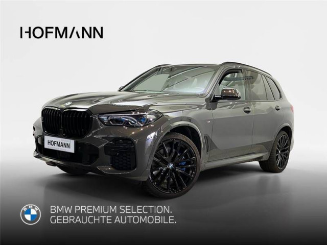 BMW X5 M50i