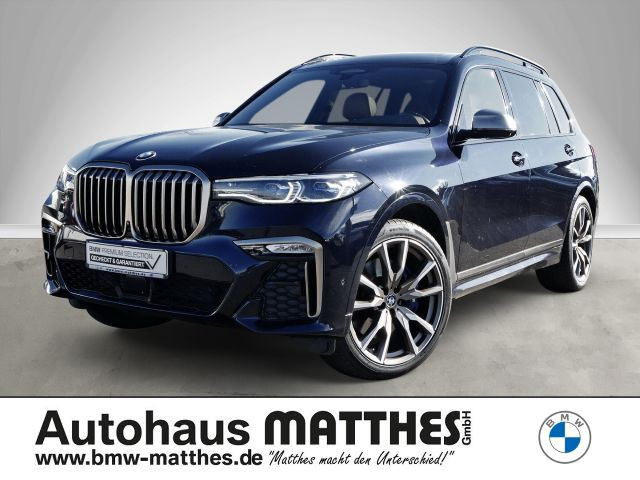 BMW X7 M50i