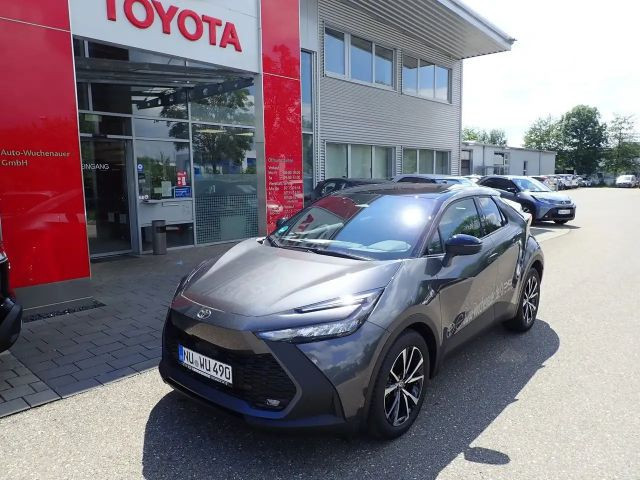 Toyota C-HR Team D Hybride