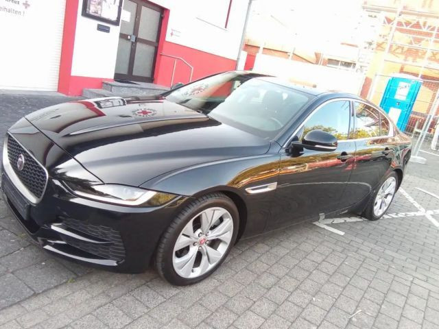 Jaguar XE S P250