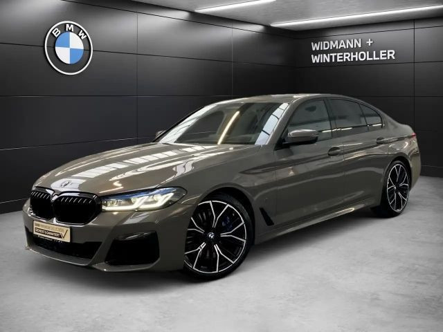 BMW 5 Serie 550 xDrive Sedan 550i