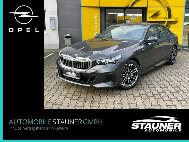 BMW 5 Serie 520 M-Sport Sedan 520d