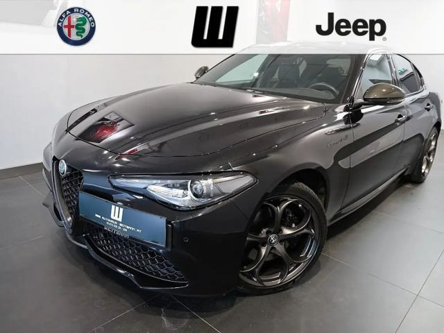 Alfa Romeo Giulia Q4 AT8