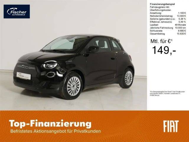 Fiat 500e Action