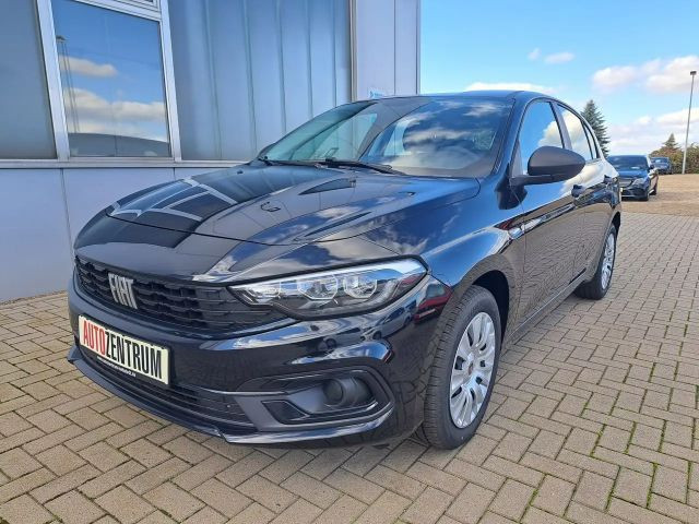 Fiat Tipo 1.5 GSE HYBRID 130PS AUTOMATIK EINPARKHILFE