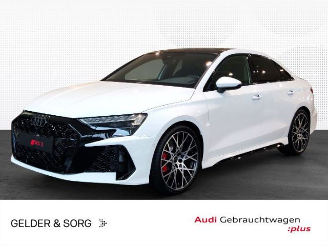 Audi RS3 Sedan Quattro S-Tronic