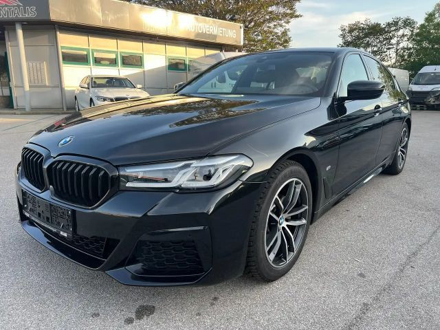 BMW 5 Serie 520 M-Sport xDrive Sedan 520d