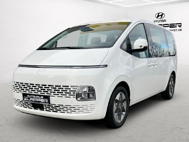 Hyundai Staria Trend Hybrid 2WD