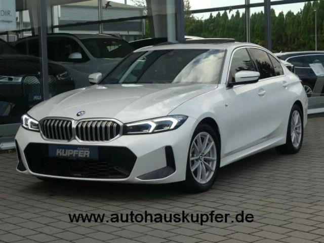 BMW 3 Serie 330 M-Sport Sedan 330i