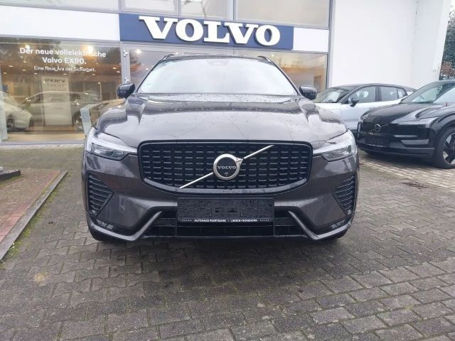 Volvo XC60 Plus Dark