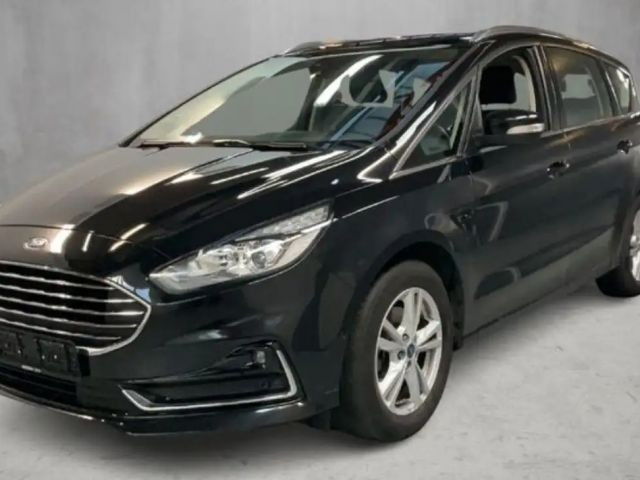 Ford S-Max Titanium