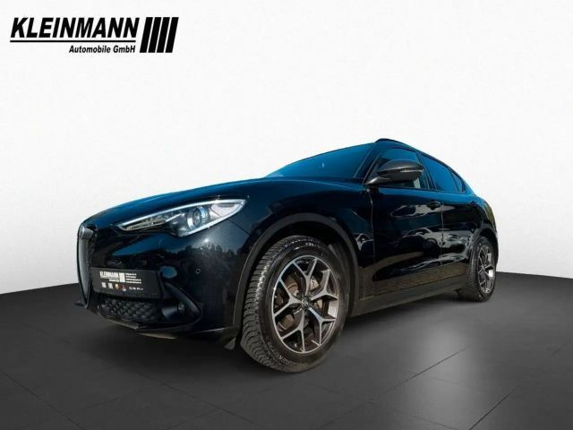 Alfa Romeo Stelvio B-Tech Q4 AT8