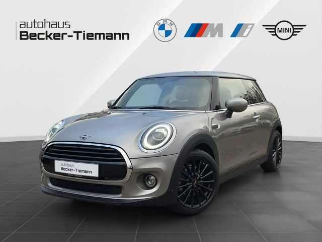 Mini Cooper Automatic/ LED/ Navi/ Sportsitze