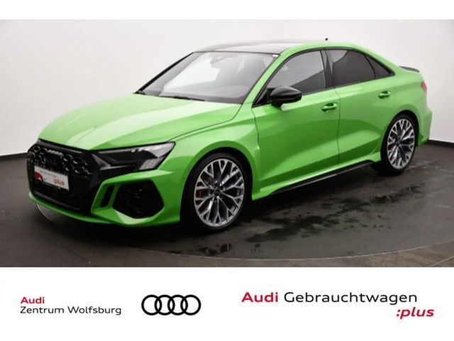 Audi RS3 Sedan Quattro S-Tronic